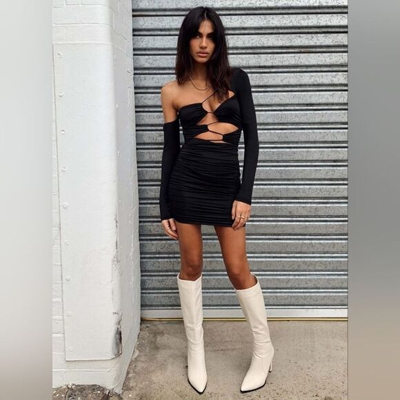 Princess Polly Thriller Black Edgy Cut Out Ruched Bodycon Mini‎ Dress 6US - Picture 3 of 8